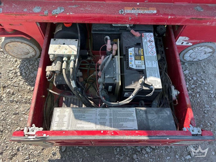 mec-scissor-lift-image-7