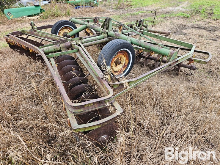 john-deere-12-image-5