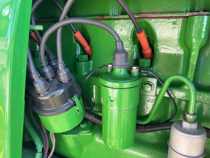 john-deere-2520-image-29