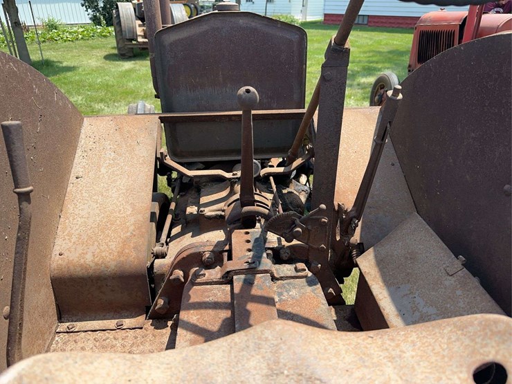 massey-ferguson-25-image-17