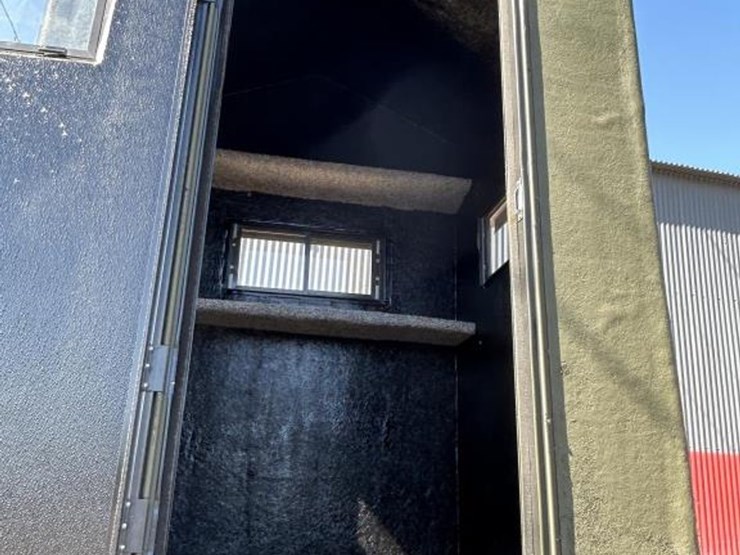 #39-•-t-box-blinds-4x4-blind-w/-4x4x5-tower-image-6