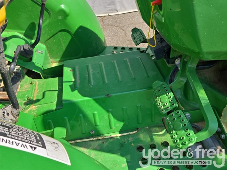 2016-john-deere-5055e-image-25
