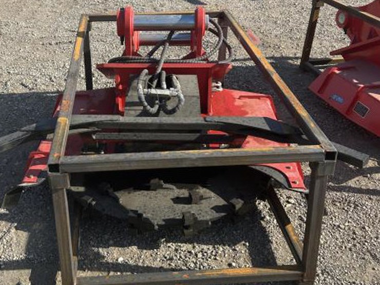 caterpillar-320-image-4