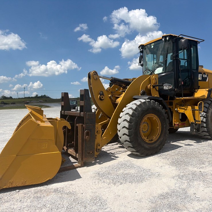 2015 CATERPILLAR 924K