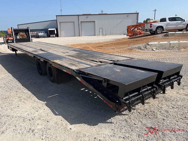 2026-ht-t/a-40'-gooseneck-trailer-image-3