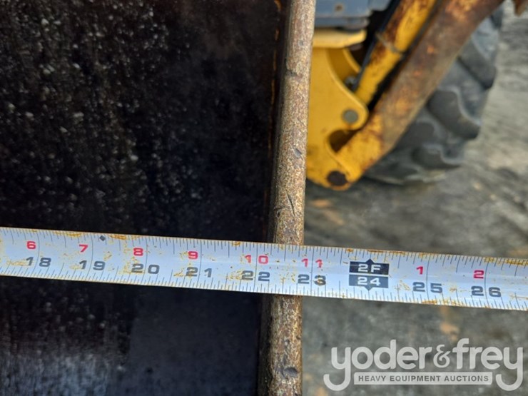 deere-310g-image-30