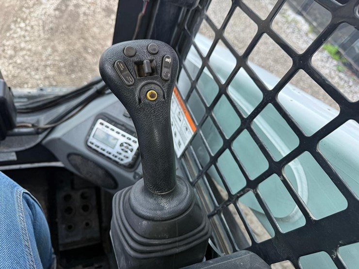 2022-bobcat-s850-image-20