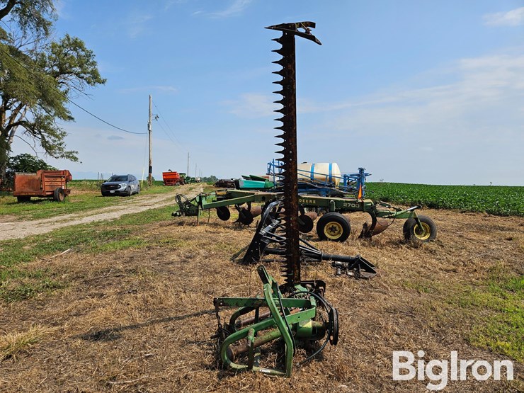 john-deere-350-image-8