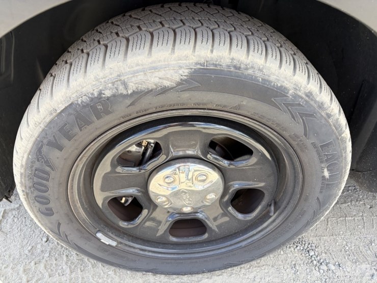 2018-ford-explorer-image-14