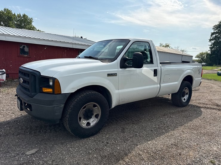 2006-ford-f350-image-1