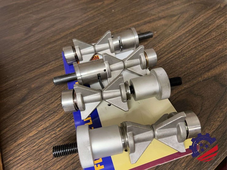 set-of-4-flange-line-up-pins-for-pipe-flanges-image-1