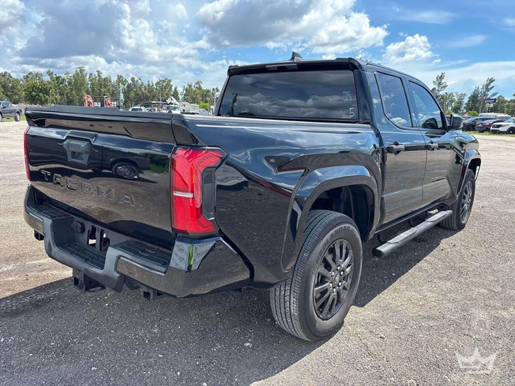 2025-toyota-tacoma-image-3