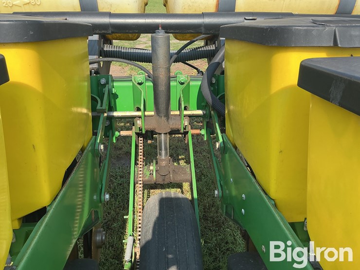 john-deere-1750-image-20