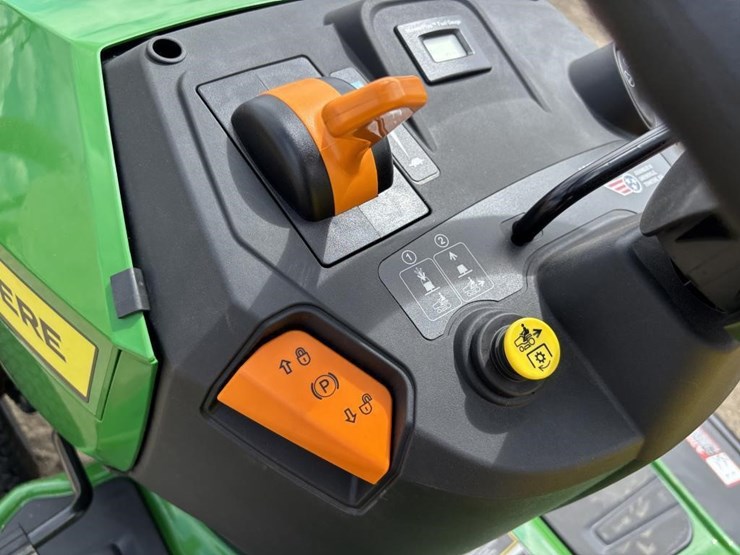 2026-john-deere-s120-image-14