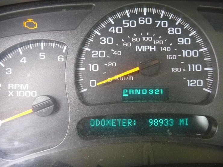2003-chevrolet-3500-image-17