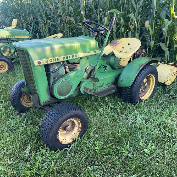 JOHN DEERE 110