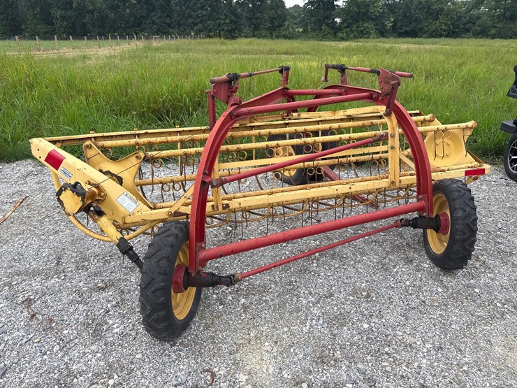 new-holland-256-image-1