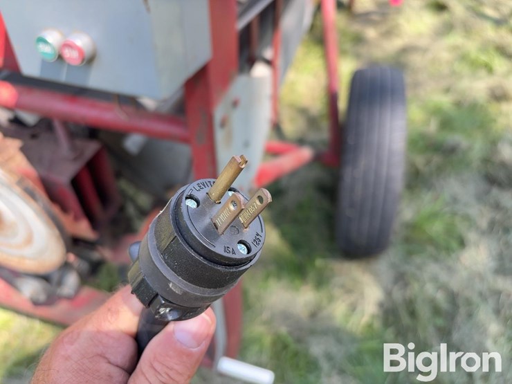 hutchinson-40-grain-cleaner-image-18