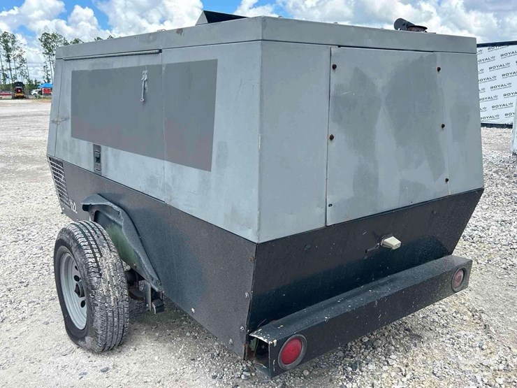 2006-sullair-towable-air-compressor-image-4