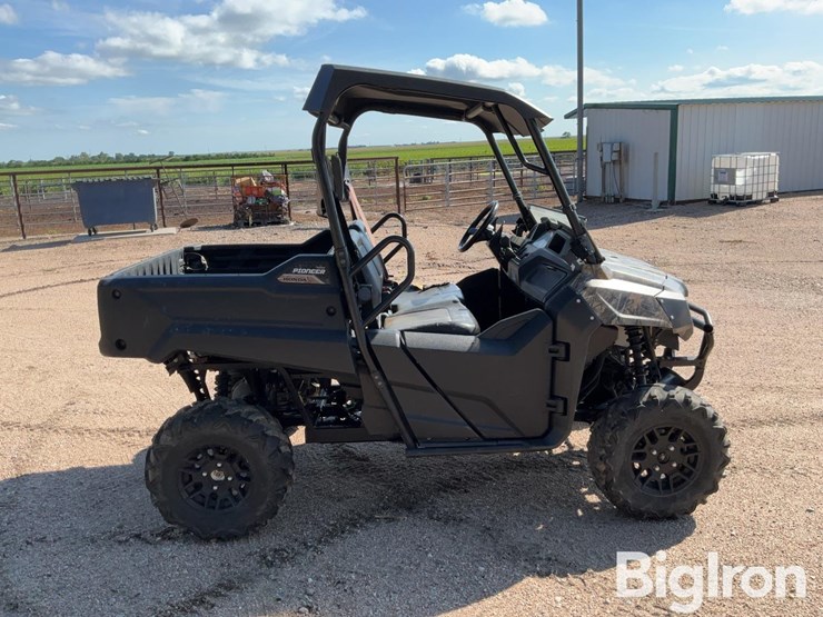 2021-pioneer-4x4-image-4