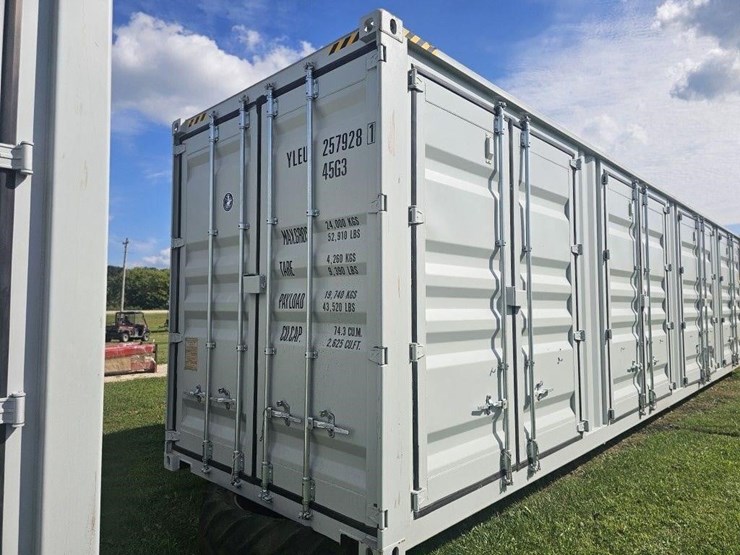 40'-shipping-container-image-4