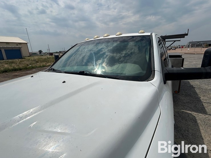 2011-dodge-ram-5500-image-15