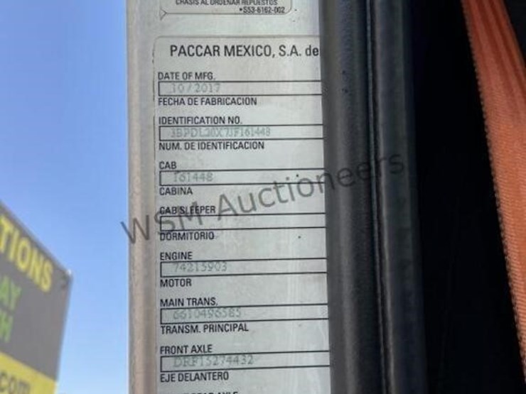 2018-peterbilt-520-image-17