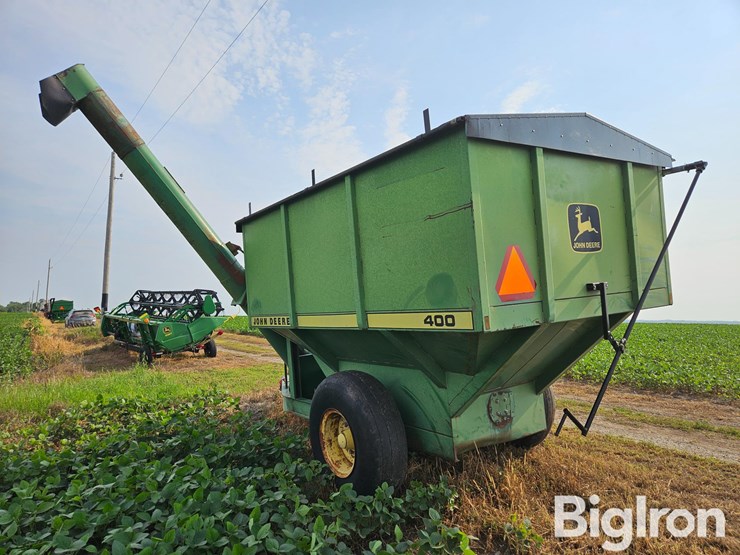john-deere-400-image-7