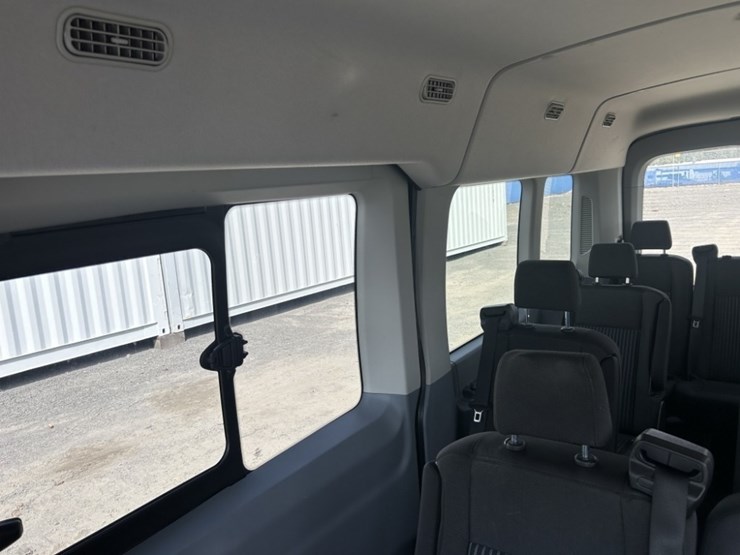 2018-ford-transit-image-25