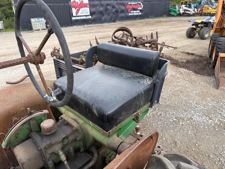 john-deere-m-image-13