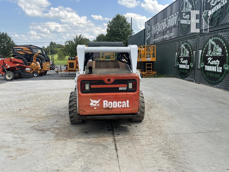 2014-bobcat-s650-image-3