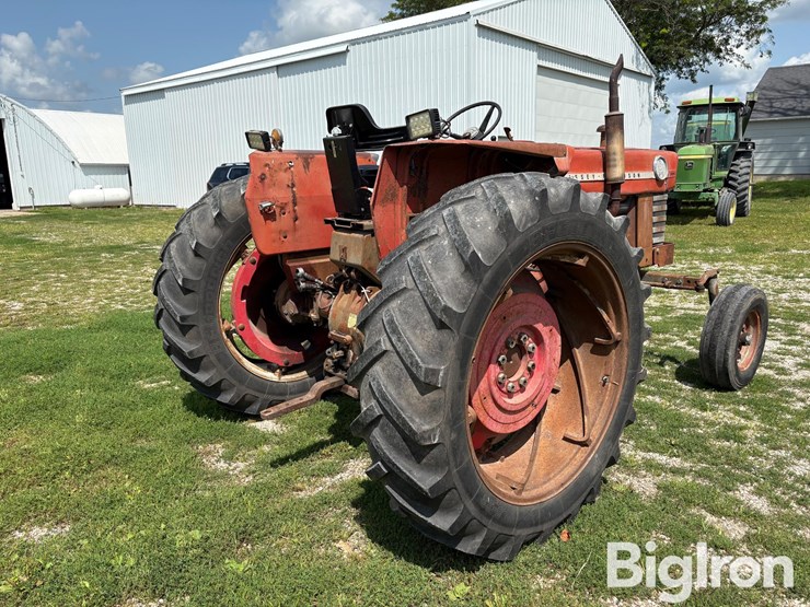 1968-massey-ferguson-180-image-5