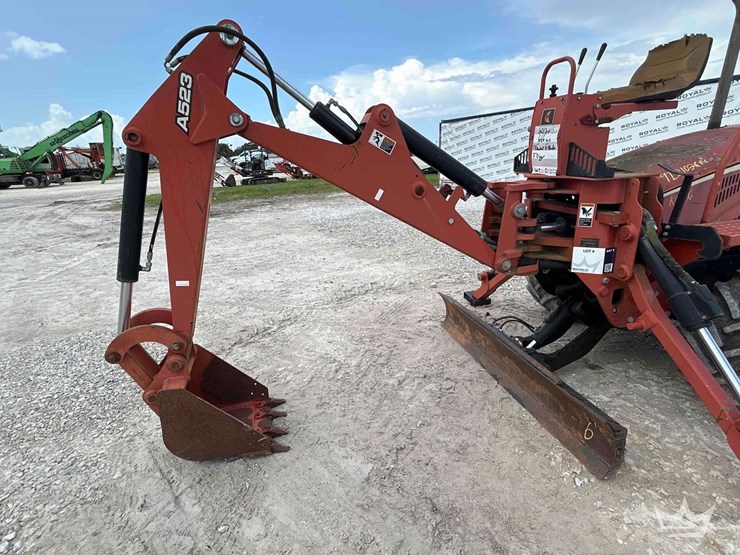2012-ditch-witch-rt80-image-11