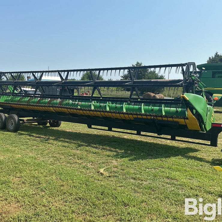 2007 JOHN DEERE 630F