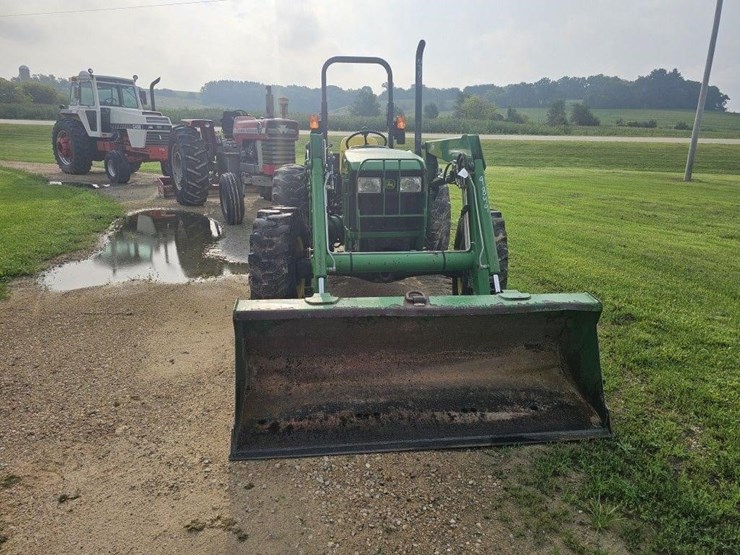 john-deere-5205-image-3