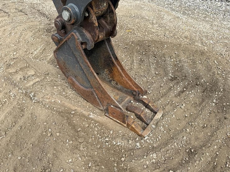 2011-bobcat-e50-image-8