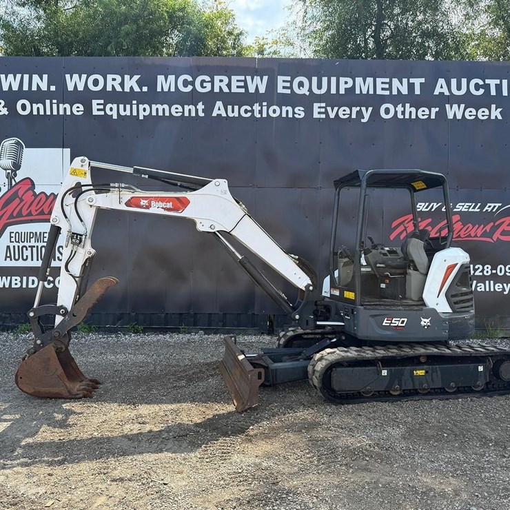 2022 BOBCAT E50