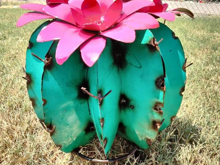 #112-•-metal-art---medium-blue-cactus-w/pink-flower-image-1