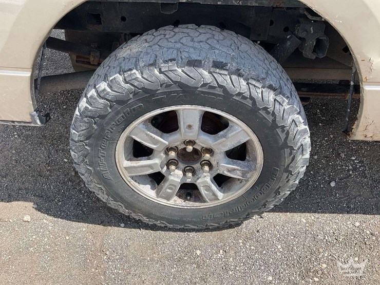 2010-ford-f150-image-21