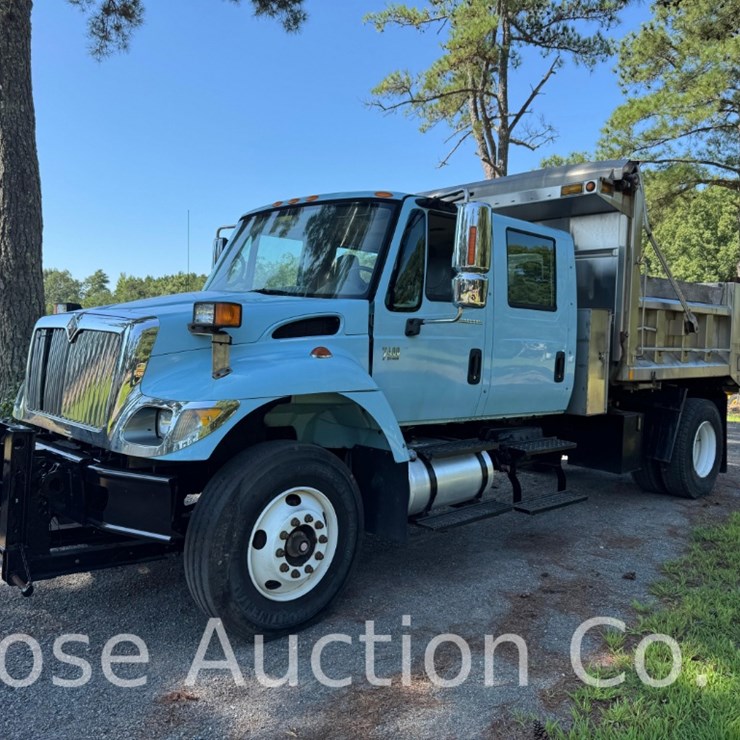 2007 INTERNATIONAL 7400