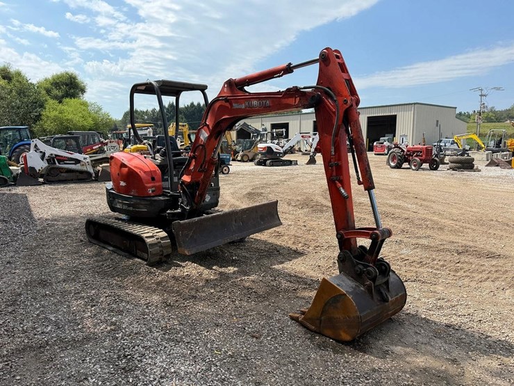2011-kubota-u35-image-6