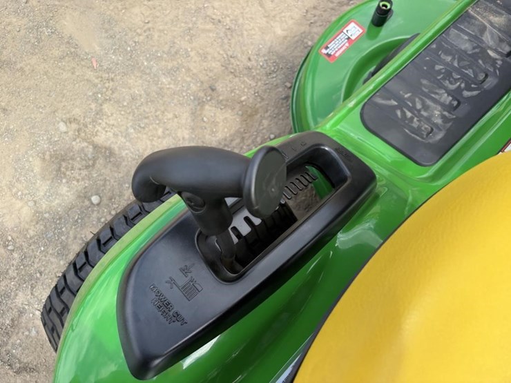 2026-john-deere-s120-image-19