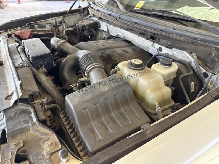 2011-ford-f150-image-13