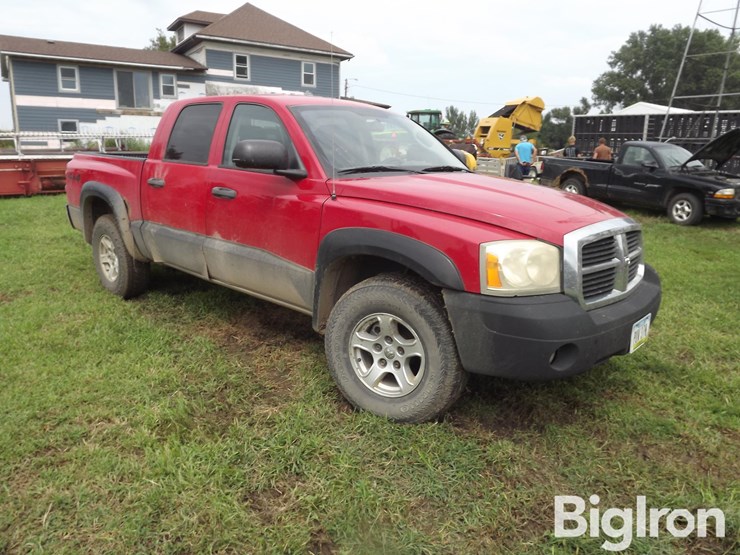 2006-dodge-dakota-slt-image-3