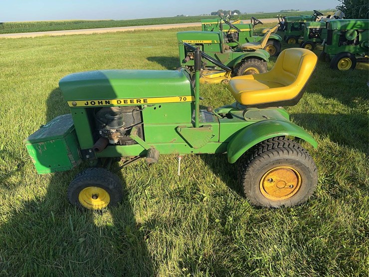 john-deere-70-image-2