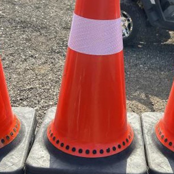 #191 • (18) Traffic Safety Cones