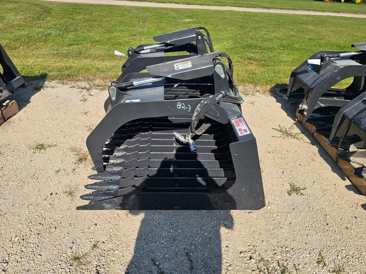 stout-hd-82-3-grapple-image-3