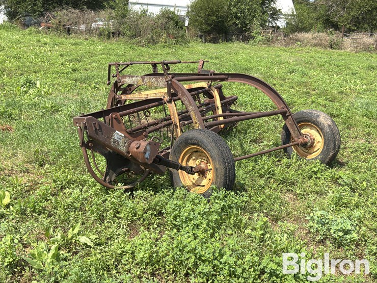 new-holland-55-image-5