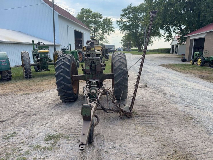john-deere-3010-image-43