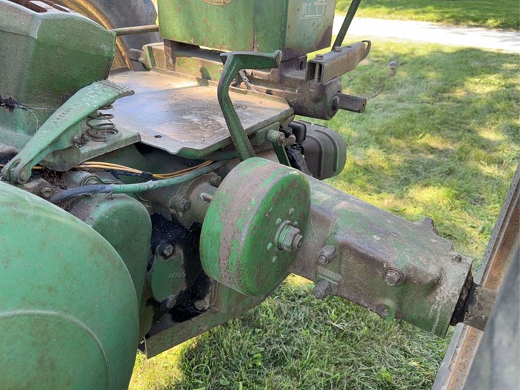 john-deere-60-image-38